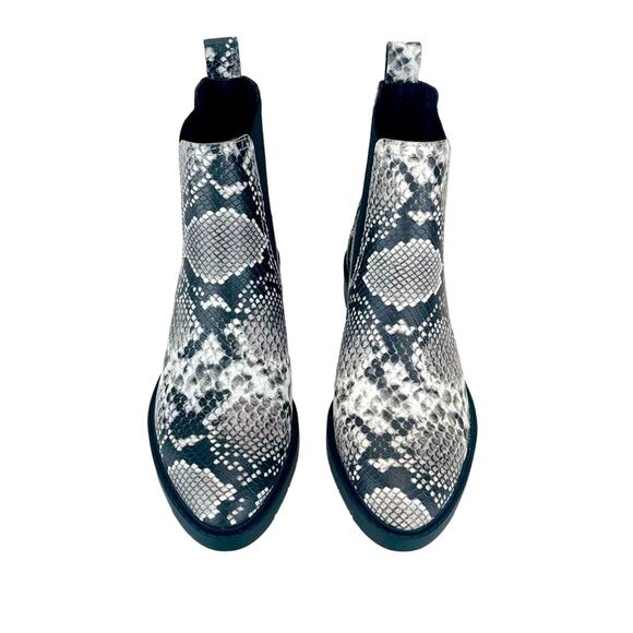Treasure & Bond Gabriela Women Chelsea Boot Sz 5.5 Faux Leather Snake Print New - Picture 4 of 16